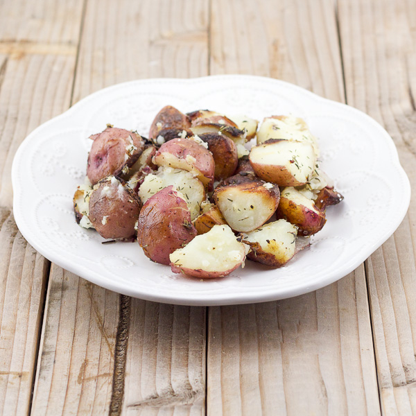 Fried Potatoes With Thyme | Patates me Dendrolivano e Thimari
