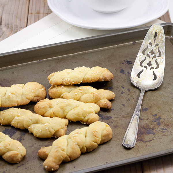 Koulourakia | Greek Easter Cookies