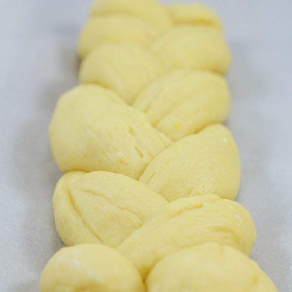 tsoureki dough